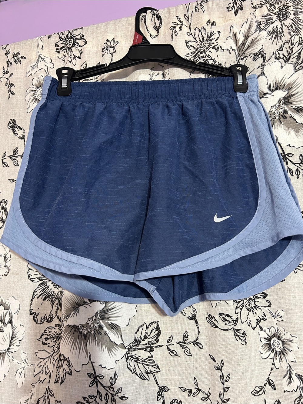 Nike Women's Navy and Light Blue Athletic Running Shorts